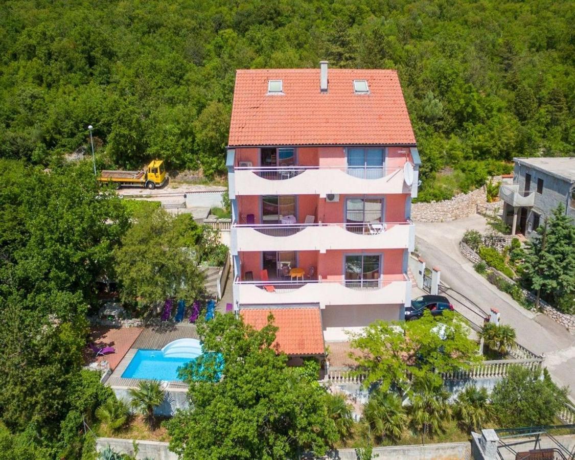Apartment Djusi