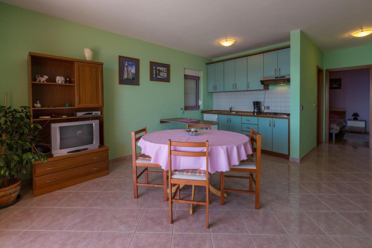Djusi Apartment
