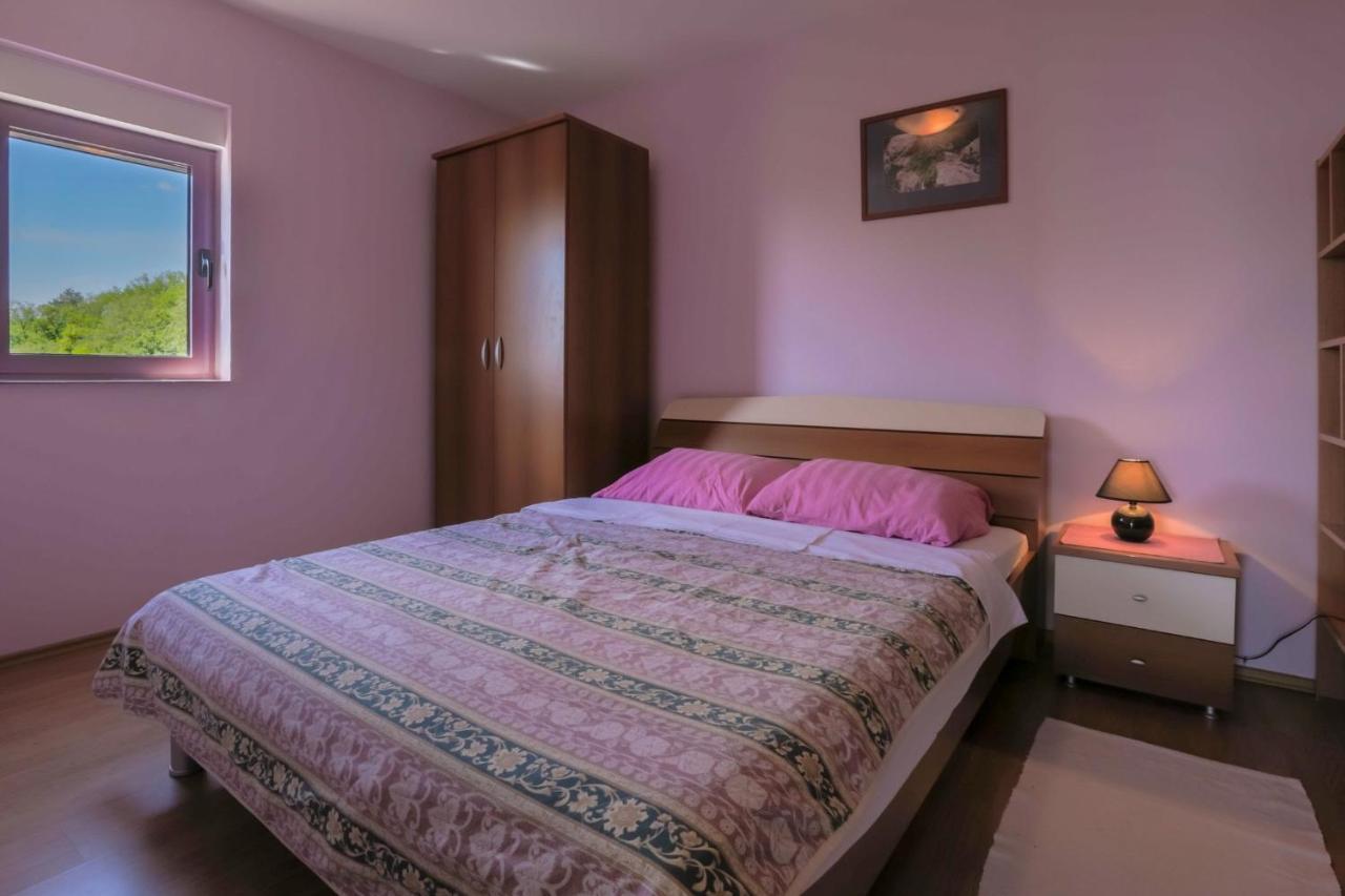 Apartment Djusi