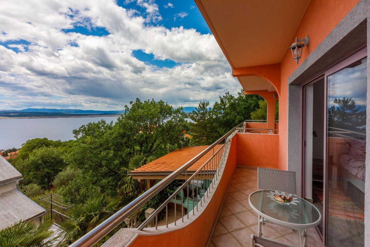 Apartment Djusi *
