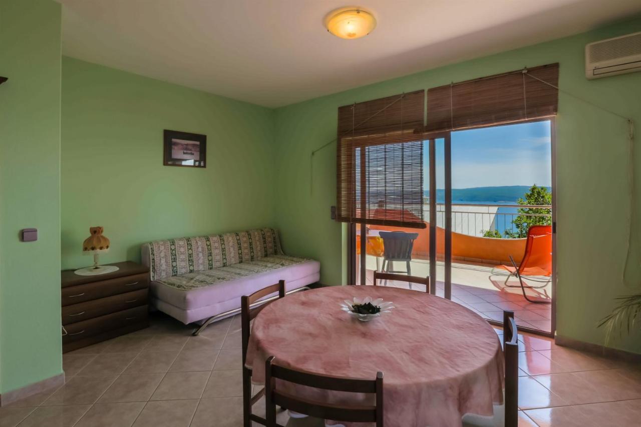 Apartament Djusi